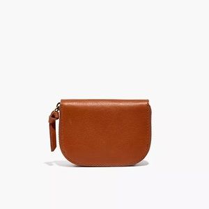 Madewell The Zip Wallet in Leather